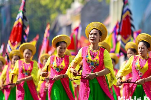 Những hình ảnh đặc sắc về lễ hội, làng nghề tái hiện bên hồ Hoàn Kiếm
