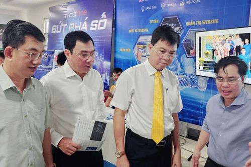 Kiên Giang vươn lên đứng thứ 3 ĐBSCL trong chuyển đổi số