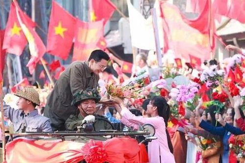 TÁI HIỆN HÀ NỘI - NGÀY TRỞ VỀ CHIẾN THẮNG