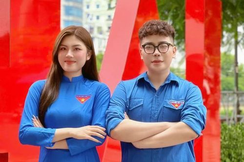 Từ fan US-UK… đến Quán quân cuộc thi Giọng hát hay ngoại ngữ dành cho cán bộ Đoàn, Hội, Đội