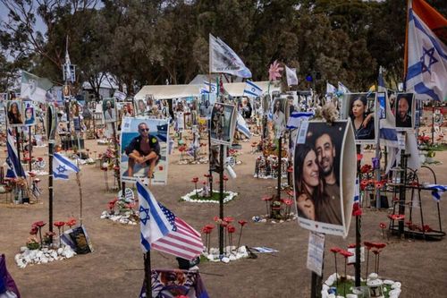 Hezbollah lần đầu phóng tên lửa vào thành phố Haifa của Israel