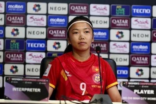 Ghi cú đúp bàn thắng tại Cúp C1, Huỳnh Như tiết lộ điều bất ngờ trước trận ra quân