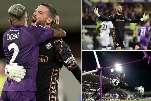 Chơi như 'lên đồng', thủ môn De Gea cản phá hai quả 11m trước Milan