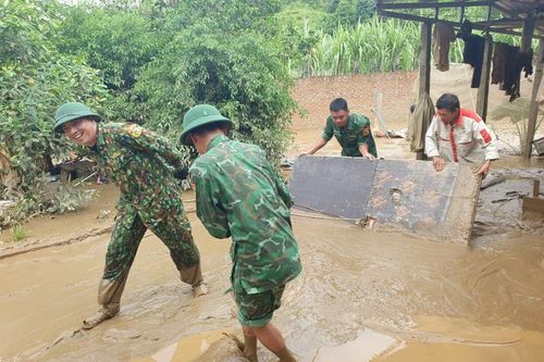 Xây dựng đội ngũ quân nhân chuyên nghiệp, công nhân, viên chức quốc phòng đáp ứng yêu cầu nhiệm vụ