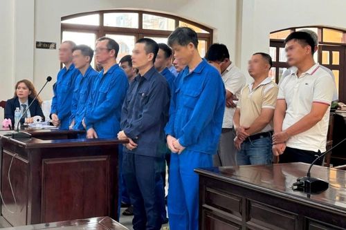 Nguyên Giám đốc Trung tâm Đăng kiểm 60-04D lĩnh 7 năm tù