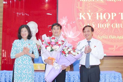 Đồng chí Lê Thái Hùng được bầu giữ chức Chủ tịch HĐND huyện Nghĩa Đàn nhiệm kỳ 2021 - 2026