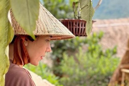Nữ ca sĩ Việt bỏ showbiz lên núi tu tập, sau biến cố, cuộc sống hiện ra sao?