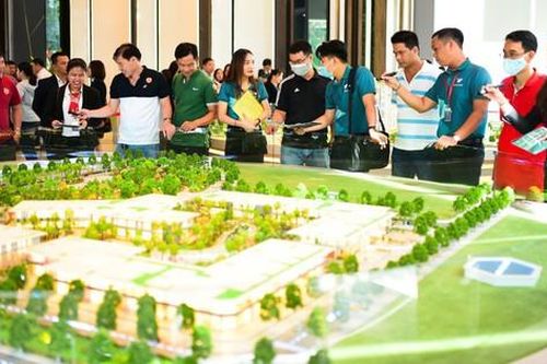 Môi giới bất động sản khó tiếp cận chứng chỉ bởi các địa phương vẫn 'e ngại'