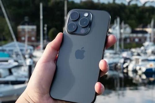 Đây là chiếc iPhone titan đáng mua bậc nhất hiện nay, giá giảm ngay khi iPhone 16 ra mắt