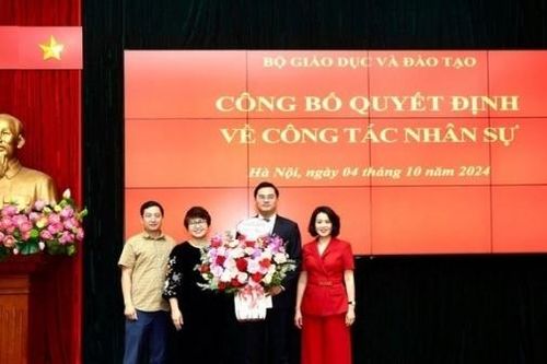 Nhân sự Trung ương: Bộ Giáo dục và Đào tạo; Thông tin&Truyền thông bổ nhiệm Thư ký Bộ trưởng; Phó Vụ trưởng