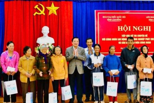 Trưởng Ban Nội chính Trung ương Phan Đình Trạc tiếp xúc cử tri tại Đà Lạt