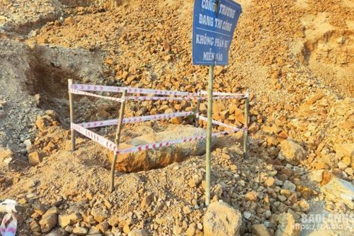 Chi Lăng: Phát hiện quả bom dài khoảng 1,2m khi đang thi công công trình