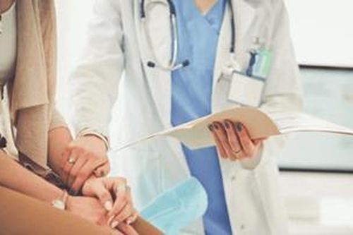 Anh phát triển vaccine ngừa ung thư buồng trứng đầu tiên trên thế giới