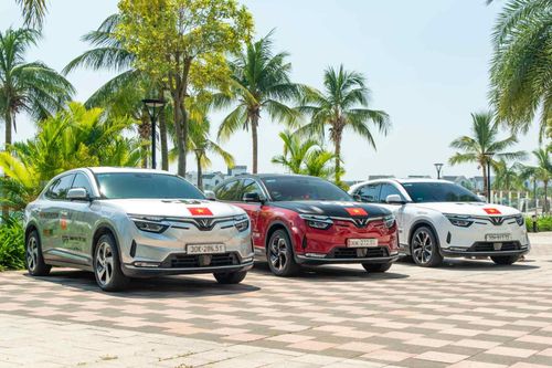 Nhóm người dùng VF 8 'vác xe' lên đường chinh phục Tây Tạng