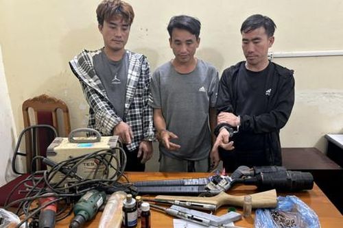 Bắt vụ tàng trữ ma túy, phát hiện thêm nhóm sản xuất súng tự chế tại gia
