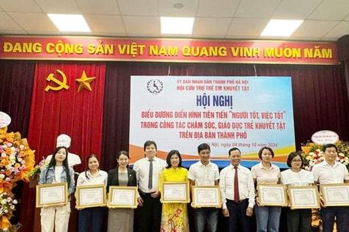 Bền bỉ chăm sóc, giáo dục trẻ khuyết tật