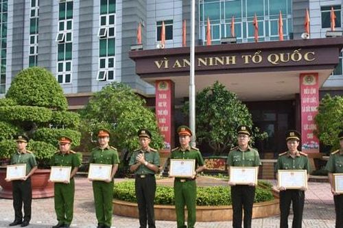 Bà Rịa - Vũng Tàu: 6 tập thể và 9 cá nhân Công an được biểu dương về những chiến công mới