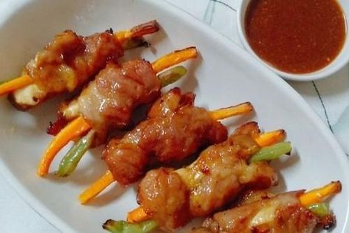 Thịt cuộn rau củ nướng bằng nồi chiên không dầu, món ăn ngon bùi không ngấy, trẻ con ăn thun thút