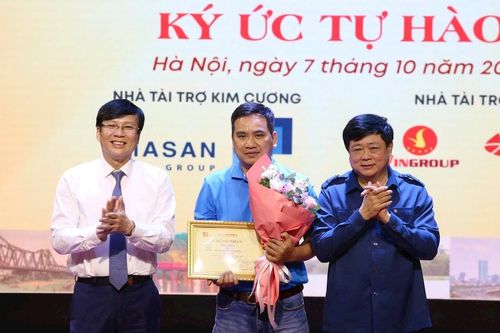 Cuộc thi '70 năm Giải phóng Thủ đô: Ký ức tự hào': Tác phẩm 'Hiện thực hóa giấc mơ sông Hồng' đạt giải Nhất