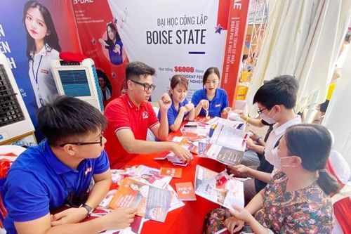 Bỏ quy định làm thêm không quá 24 giờ/tuần: Tăng cường sự chủ động của sinh viên