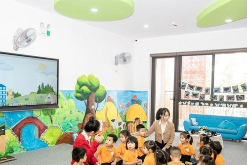 Trường công lập chất lượng cao: Học phí đi cùng chất lượng