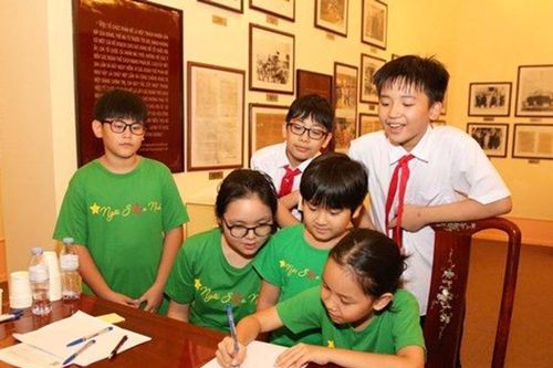 Danh sách các tập thể, cá nhân ủng hộ bằng tiền mặt tại Ủy ban Trung ương MTTQ Việt Nam từ ngày 20/9/2024 đến 12h ngày 8/10/2024