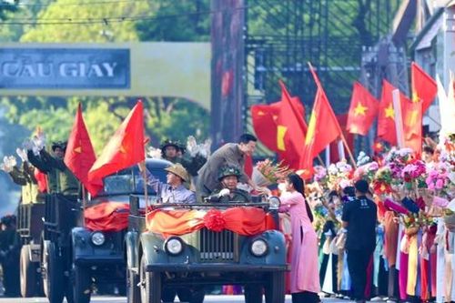 Ký ức tháng Mười của những cô gái Hà Nội năm xưa