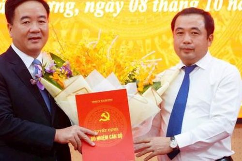 Bầu, giao quyền 2 Chủ tịch UBND thành phố