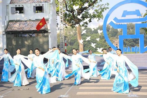 Tin tưởng với tầm nhìn mới về văn hóa Thăng Long - Hà Nội ngàn năm văn hiến