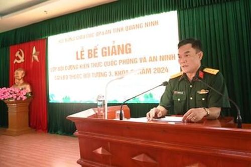 Quảng Ninh: Bế giảng bồi dưỡng kiến thức quốc phòng - an ninh đối tượng 3