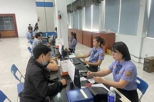 Bán được 50.000 vé tàu Tết Nguyên đán Ất Tỵ