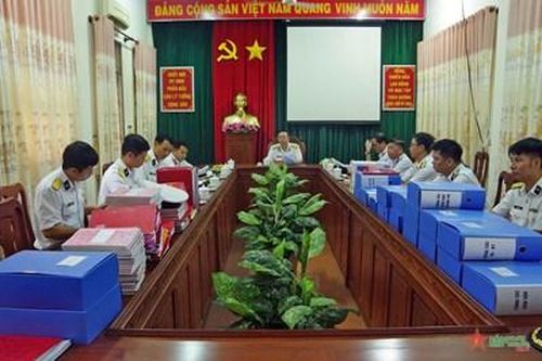 Vùng 2 Hải quân kiểm tra kết quả xây dựng đơn vị vững mạnh toàn diện 'mẫu mực, tiêu biểu' tại các đơn vị