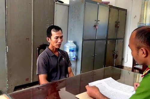 Bắt đối tượng trộm dầu máy công trình
