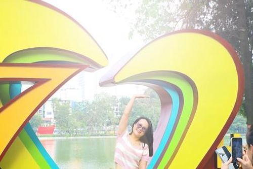Hà Nội rực rỡ cờ hoa, kỷ niệm 70 năm Giải phóng Thủ đô trong sắc Thu quyến rũ