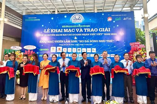 Khai mạc Tuần lễ Doanh nhân và Sách năm 2024