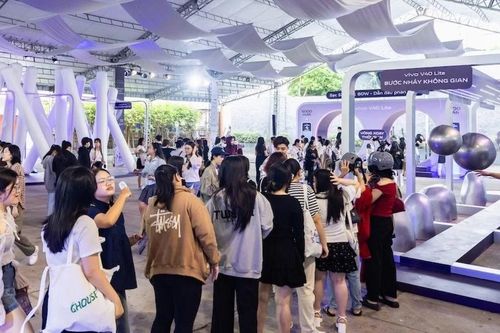 vivo Việt Nam mang đến trải nghiệm vivo V40 Lite khác biệt tại 'Bền mượt vượt thời gian'
