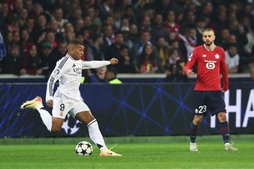 Từ chối lên tuyển Pháp, Mbappe khiến HLV Deschamps phật ý
