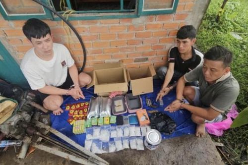 Bắt 'ông trùm' ma túy dưới vỏ bọc chủ tiệm tạp hóa tại TPHCM