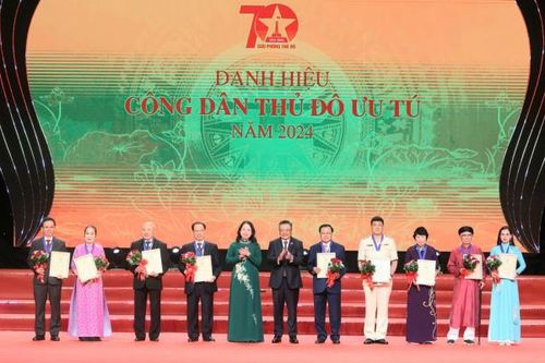 Hà Nội vinh danh 'Công dân Thủ đô ưu tú' năm 2024