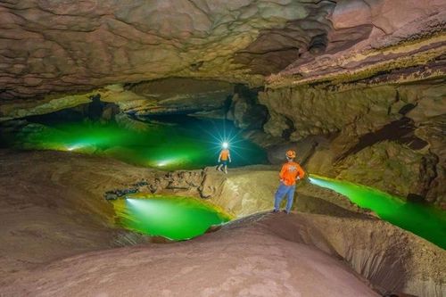 Phát hiện hồ nước bí ẩn ở Phong Nha - Kẻ Bàng
