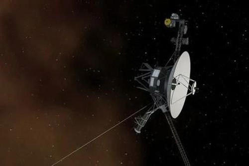 NASA tắt thiết bị khoa học của tàu thăm dò Voyager 2 khi nó đang lơ lửng giữa không gian