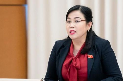 'Đau xót' vụ cô giáo quyên góp tiền mua máy tính