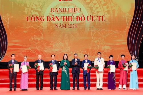 Điểm danh 10 'Công dân Thủ đô ưu tú' năm 2024