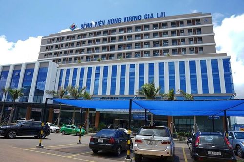 Người phụ nữ rơi xuống từ tầng 9 bệnh viện