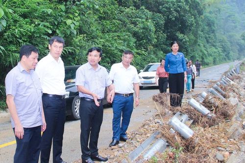 Thường trực HĐND tỉnh giám sát đầu tư công tại huyện Con Cuông