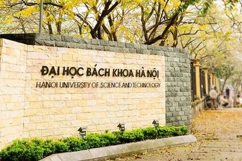 Đại học Bách khoa xin lỗi sau vụ tân sinh viên phải ăn cơm thừa
