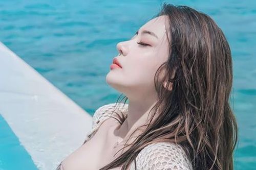 Nữ diễn viên xinh đẹp tố chồng cấm sinh con, bắt gánh nợ gần 6 tỷ sau ly hôn