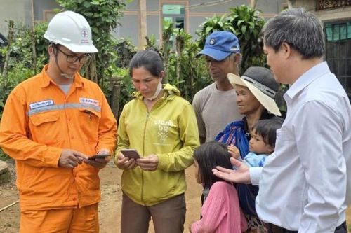 Lâm Đồng: Tích cực triển khai thanh toán tiền điện không dùng tiền mặt