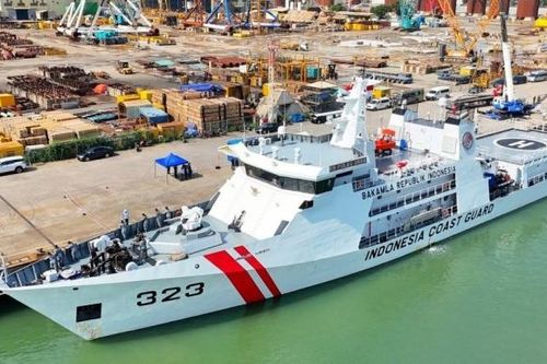 Tàu cảnh sát biển Indonesia cập bến Bà Rịa - Vũng Tàu