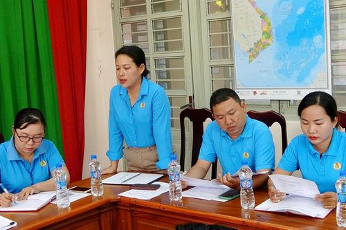 Kiểm tra kết quả xây dựng cơ quan, đơn vị, doanh nghiệp văn hóa